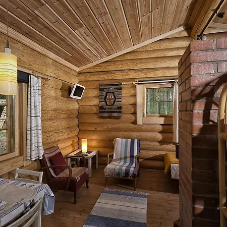 Holiday home Hevossilta *